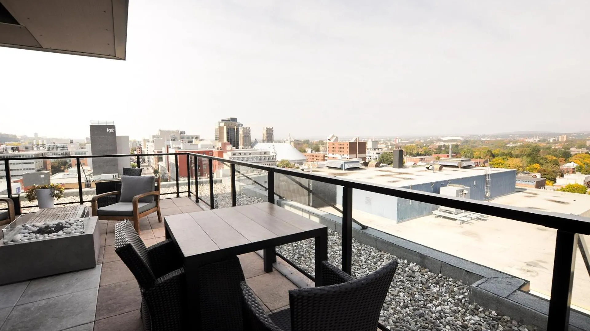 Le Rustique, Chic en Ville, BBQ/ Piscine Ville de Québec Appartement
